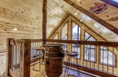 Chalet Village North Cabin | Pinecrest: Spectacular Cabin in the Best Location
