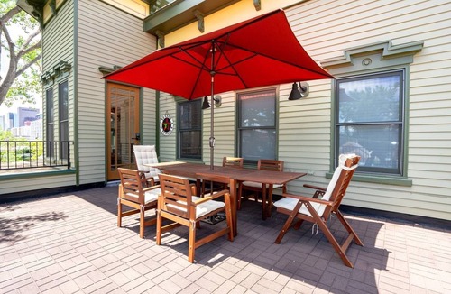 Five Points Apartment | Pinky's Palace Summar