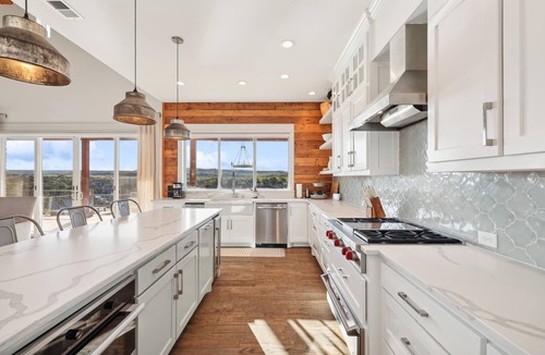 Palo Pinto County House | PK LakeTime: 6 Bedroom/4 Bath Home with Dock, pool/hot tub, and game room