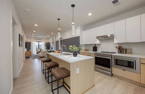 The Gulch House | Plush Haven-2 Unit Combo-Walk To Broadway