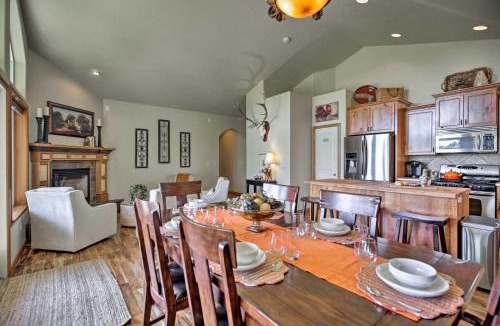 McMinnville House | Polished McMinnville House Less Than 2 Mi from Town!