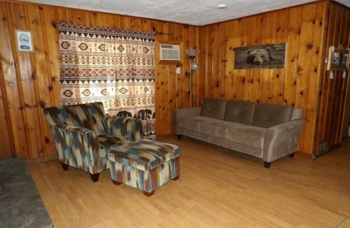 Ruidoso Cabin | Ponderosa Cabins 104 N Laurel cabin 10
