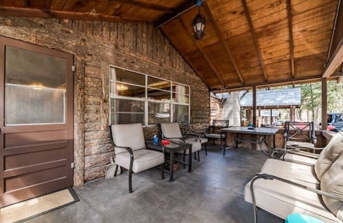 Ruidoso Cabin | Ponderosa Cabins 104 N Laurel cabin 11