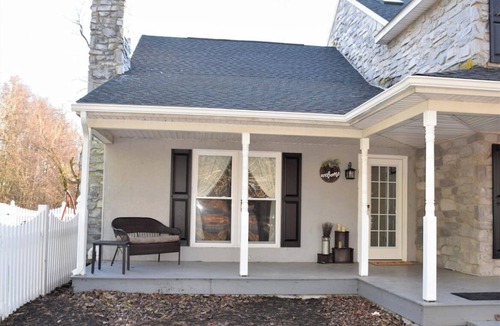 Elizabethtown Apartment | Pondview Paradise, Cozy home with pool and pond on 8 acres