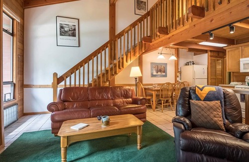 Snowshoe House | Powder Monkey #3: 3 Bedrooms, 2 Full Baths: Slope Side.