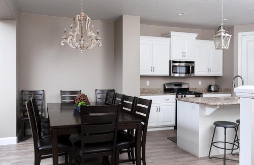 St. George Apartment | Pride of the Ledges
