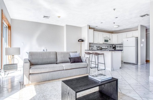 North End Apartment | Prime North End 2BR w/balcony and rooftop on Hanover by Blueground