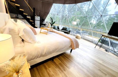 Cadiz House | Princess Dome at Nine Pines