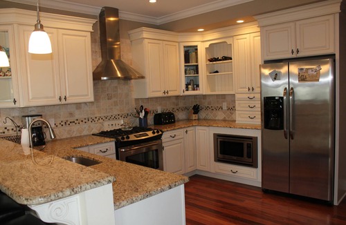Gold Coast Condo | Pristine 5 bedroom, 4th house from the beach; 24th Street beach
