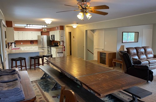 Idaho Springs Cabin | Private 5 Bedroom Cabin w/Fireplace, & Treehouse.