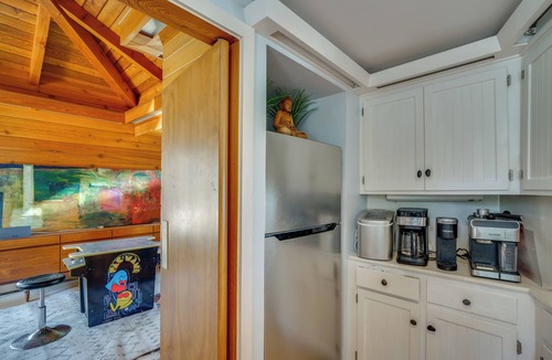 Oostburg House | Private Beach on Lake Michigan: Oostburg Home