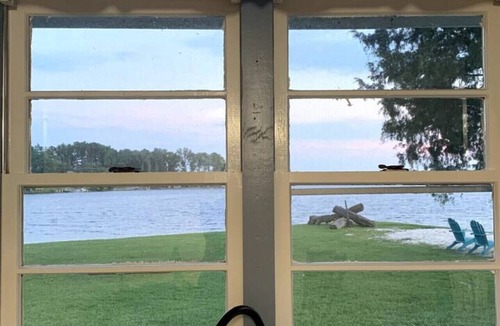Prosperity Cottage | Private cottage w/a view, Dock, SUPs, Kayaks