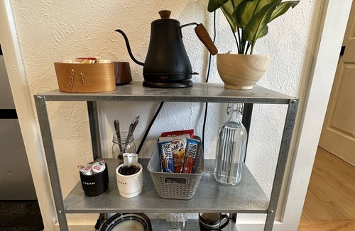 Dupont Apartment | Private Entry Modern Luxury Junior Guest Suite