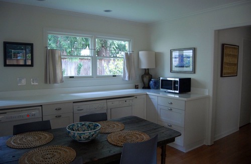 First Addition Cottage | Private guest house in the first addition Lake Oswego