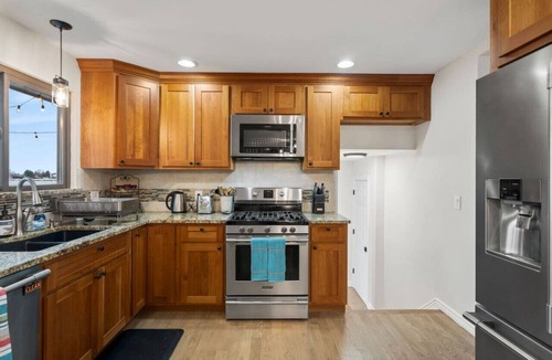 Arvada House | Private Heated Pool~Lakefront~Kitchenette~Sleeps 12~Peloton Bike!