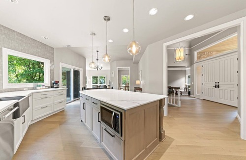 Country Club - North Shore House | Private house on the Lake Oswego Monthly Rent