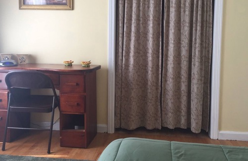 Westfield House | Private, Quiet Room In A Home In The Suburbs. Easy Access To Main Interstates