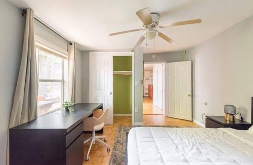 East Cesar Chavez Resort | Private room ∙ 1 bedroom ∙ 1 guest