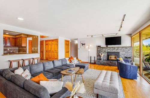 Retsil House | Puget Sound Sanctuary Entire Home