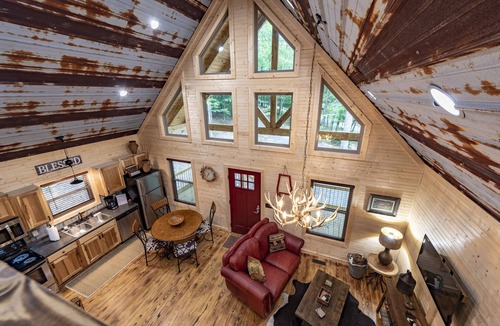 Mentone Cabin | QUAIL'S NEST w/Hot Tub - Another Day In Paradise!