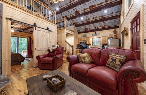 Mentone Cabin | QUAIL'S NEST w/Hot Tub - Another Day In Paradise!