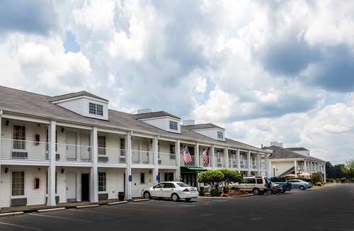 Bessemer Hotel | Quality Inn Bessemer I-20 Exit 108
