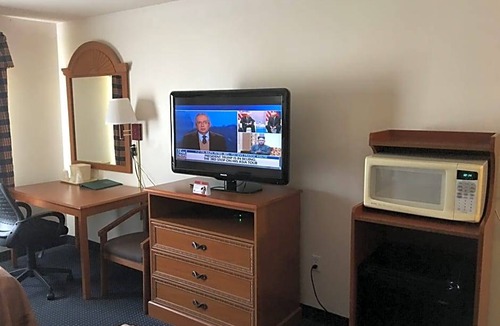 Kalamazoo Hotel | Quality Inn I-94 near Wings Stadium