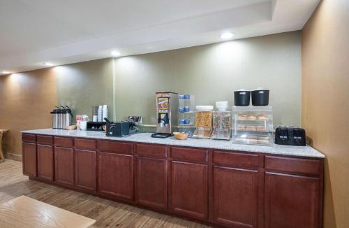 Reisterstown Station Hotel | Quality Inn Near Pimlico Racetrack