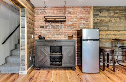 Allenspark House | Quiet and Peaceful Home in Allenspark with Deck!
