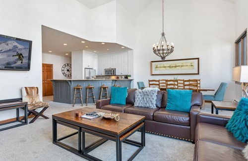 Highlands Townhomes Condo | Quiet Colorful Fall! 3 Nights 10% off Now into November