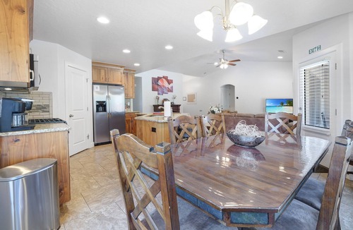 La Verkin House | Quiet Home Near Zion - Wifi - Self Checkin/Out - Outdoor Fire Pit & Grill