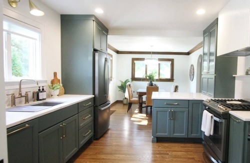 Westside Connection House | Quiet Location - Walkable - Private Yard and Patio