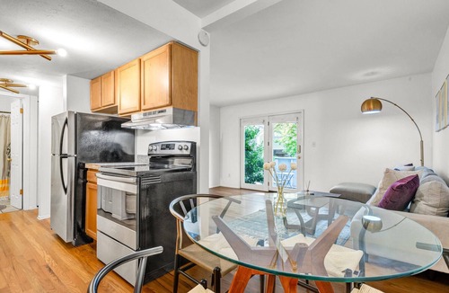 Central Boulder Apartment | Quiet, Spacious Mapleton Hill Apartment - Walk to Pearl Street - Walk to Hiking