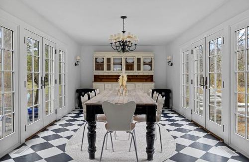 Harbert House | Rabbit Run