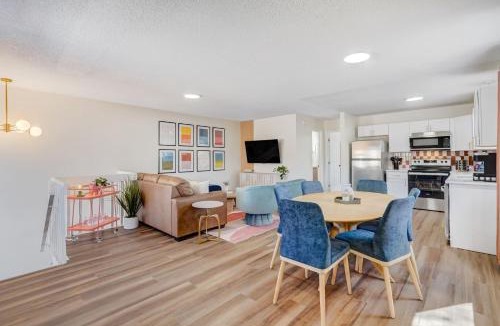 West Colorado Springs House | Rainbow Road Hot Tub Pikes Peak Views Pac Man