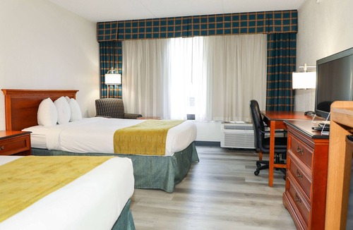 Cumberland Hotel | Ramada by Wyndham Cumberland Downtown