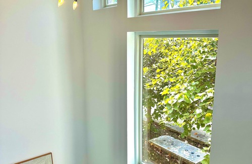 Chestnut Hill House | RARE FIND - 1 Bed 2 Bath Modern Private Oversized Garage City Skyline Views