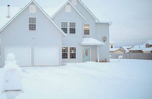 North Pole House | Raven's Retreat-Epic Game Room-Aurora Views