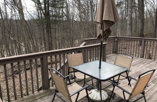 Glouster Cottage | Ravine Trail Cabin at Burr Oak State Park, Drive in, Hike in, Boat in, Sleep in!