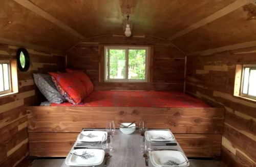 Glendale RV Rental | Recreational vehicle (RV) ∙ 1 bedroom ∙ 6 guests