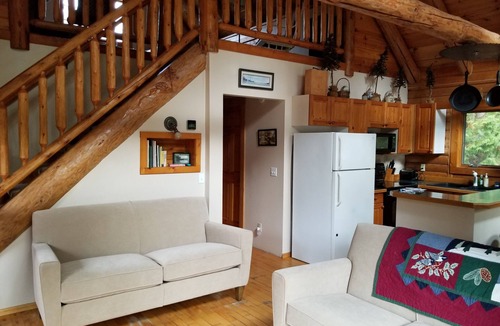 Beulah Cabin | Relax Directly On The Crystal Clear Platte River!