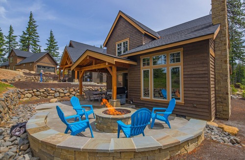Cle Elum House | Relax in LUXURY! *Fantastic Discounts* Centrally located in the Resort!