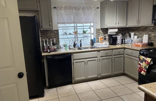 Summerlin House | Relax with the whole family at this peaceful place to stay, close to the Strip.