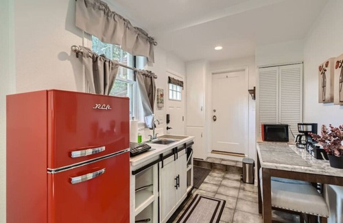 Edgewater House | Relaxing Duplex I Casa Bonita I Red Rocks I 1bd