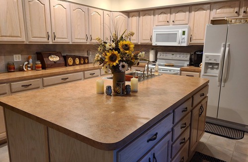 Benton Condo | Relaxing Executive Condo at Big Bear Resort - Kentucky Lake views
