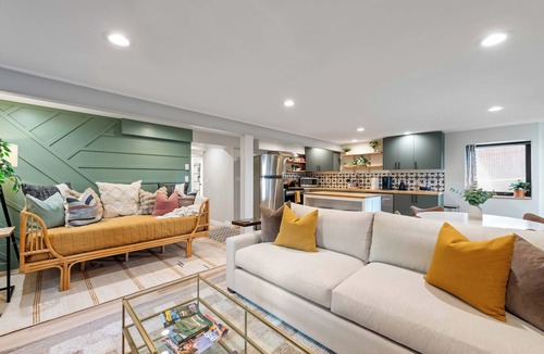 Gunbarrel House | Relaxing Modern Basement Suite w/Private Entrance