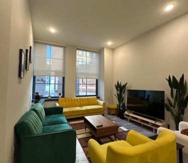 Gateway District Apartment | Relaxing Playhouse Square Apartment