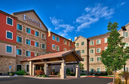 Midvale Condo | Relaxing Retreat! 1 Bedroom Suite with Access to a Heated Pool & Hot Tub | Free Breakfast Buffet