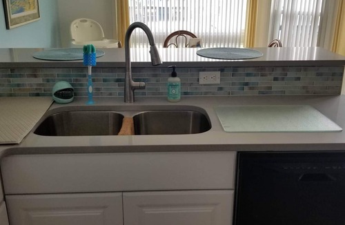 Galveston House | Relaxing Retreat with Beach View near Jamaica Beach -Discount for Weekly Booking
