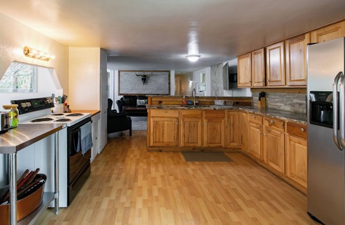 Embudo House | Relaxing Riverfront Taos Staycation, Pet Friendly!